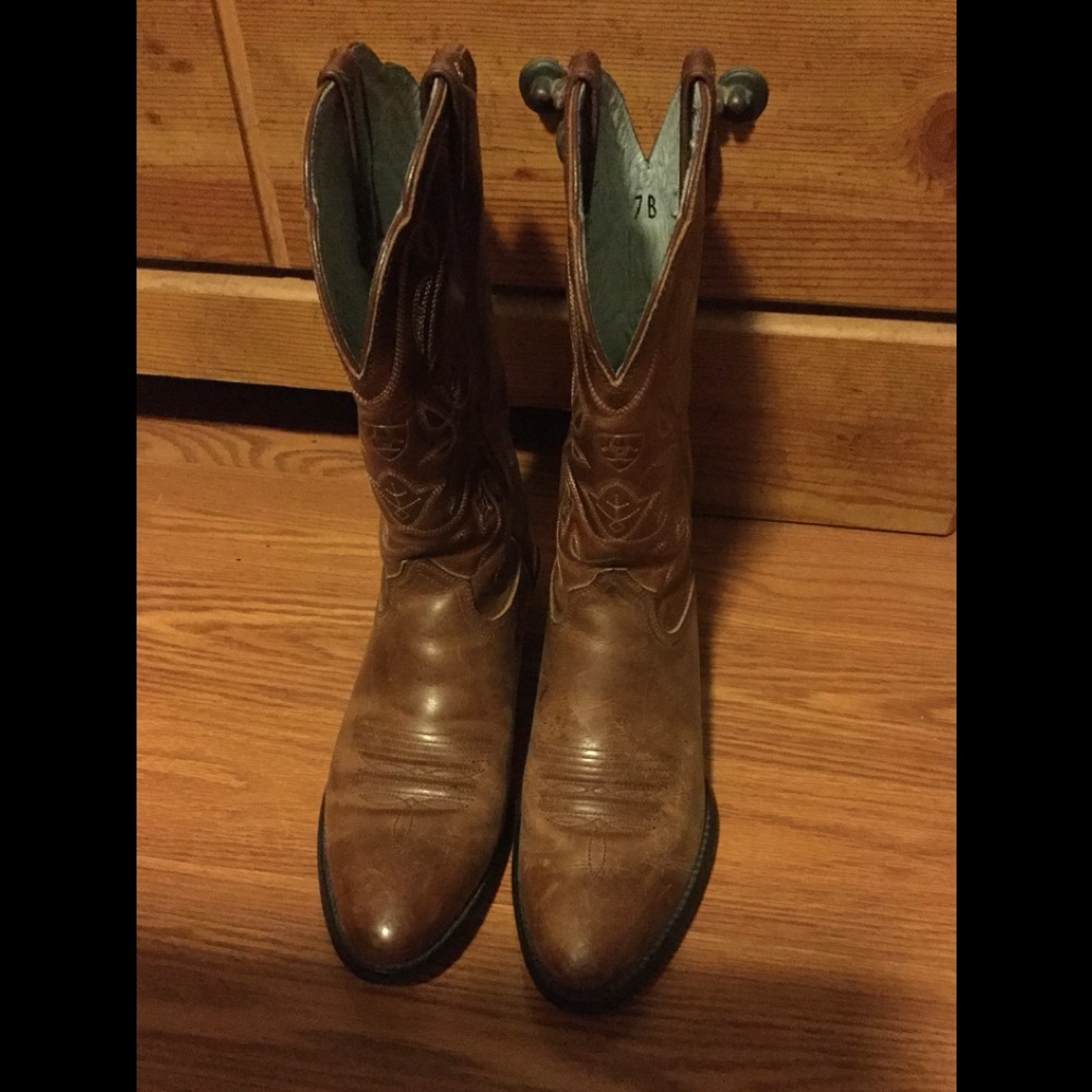 Women’s cowboy boots